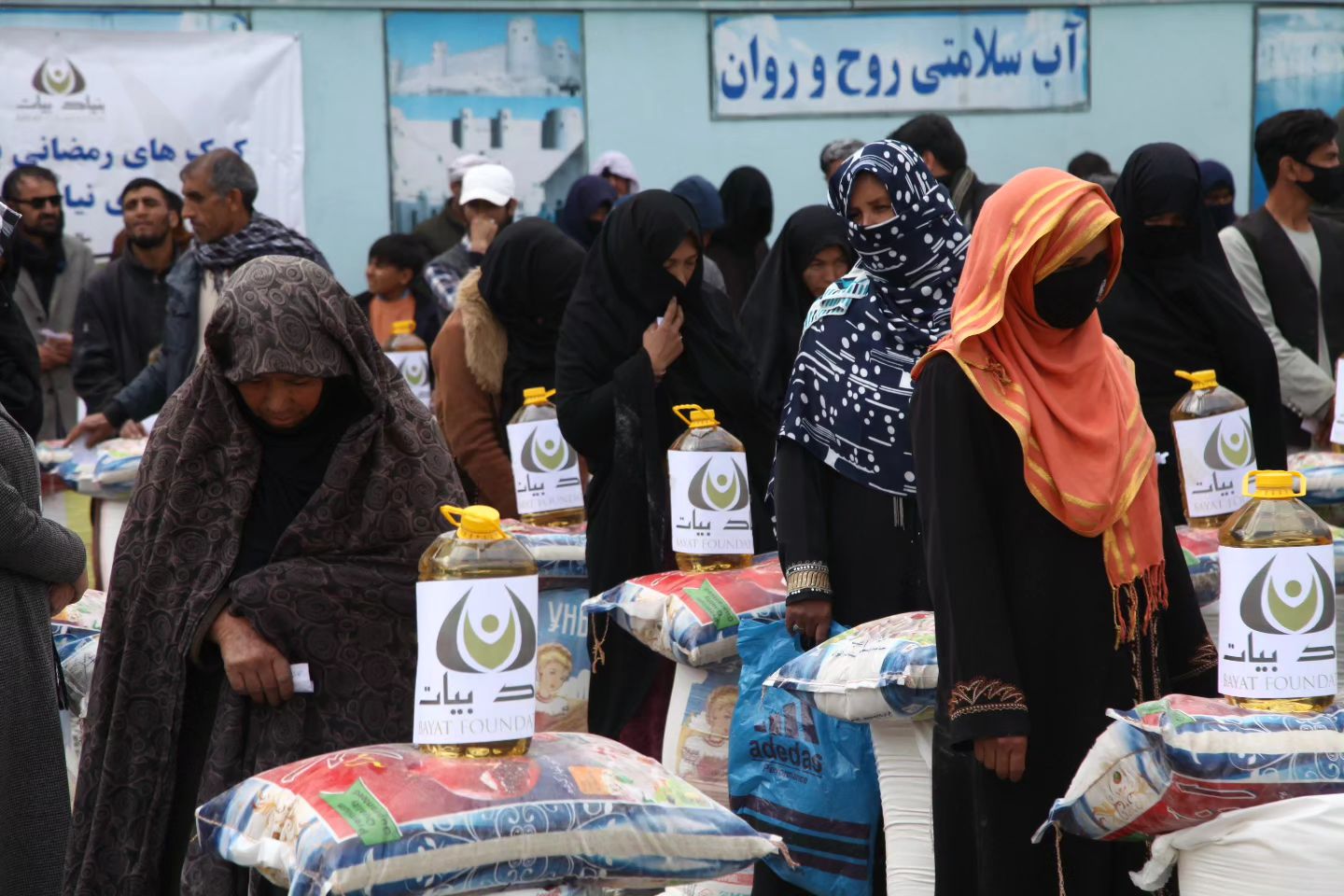 ayat-Foundation-distributing-Ramadan-Aid-in-the-7th-District-of-Kabul-1