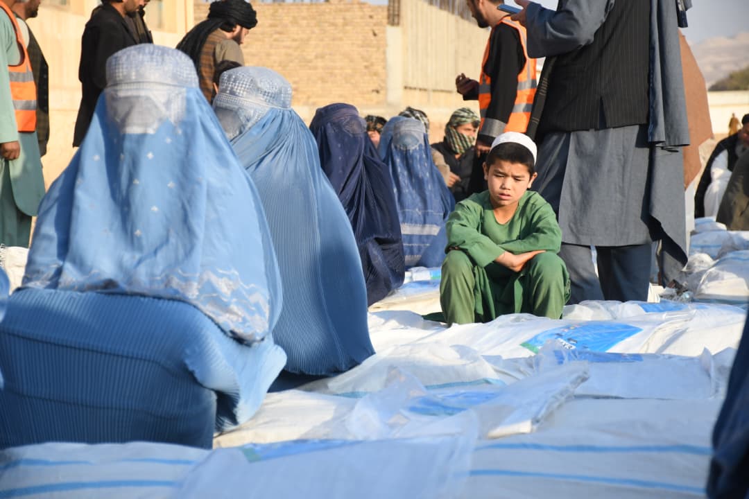 Bayat Foundation donates hundreds of tents to earthquake victims in Samangan